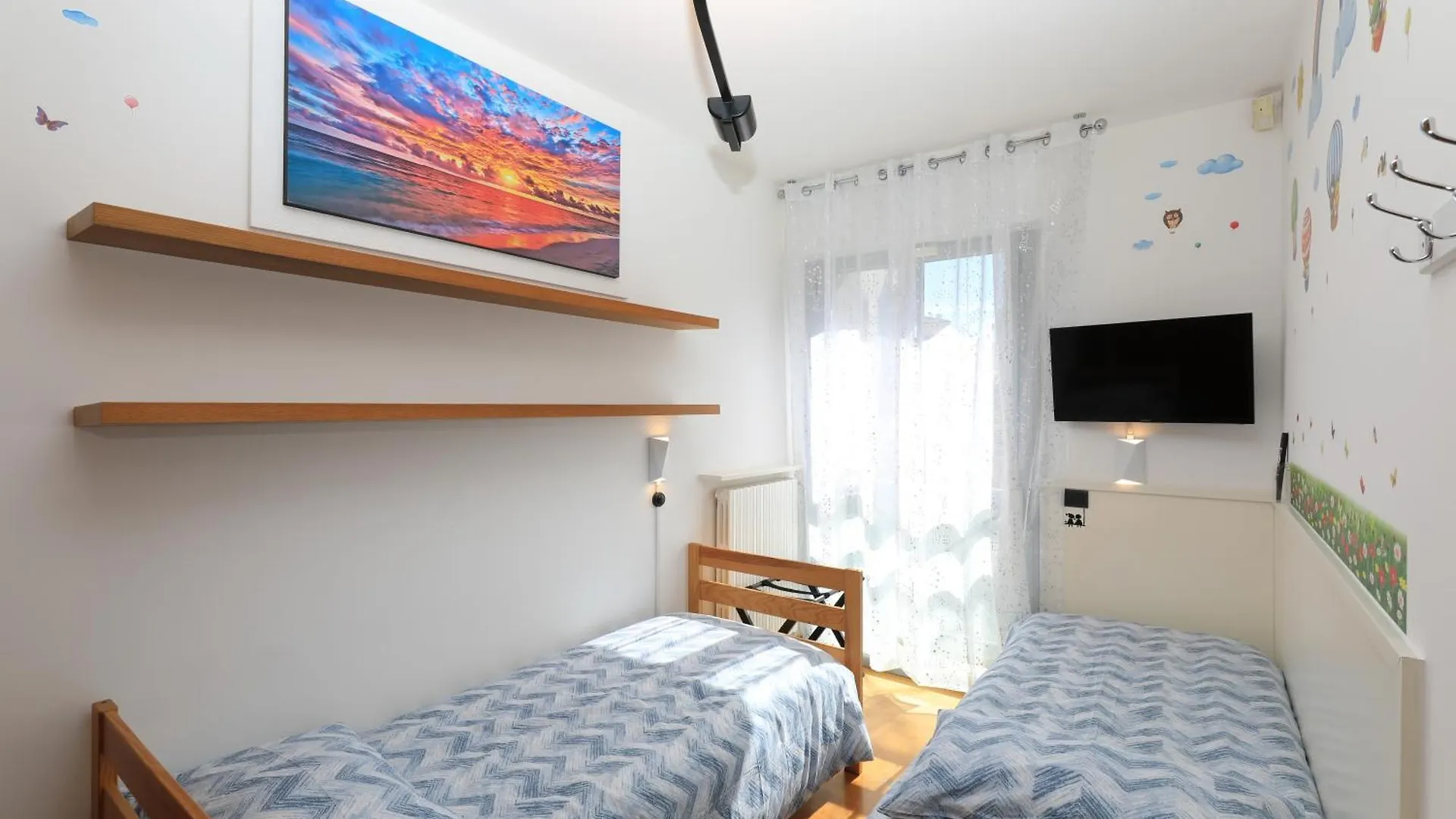 Apartment Central Luxury Apt W Garage Happy Home Bergamo