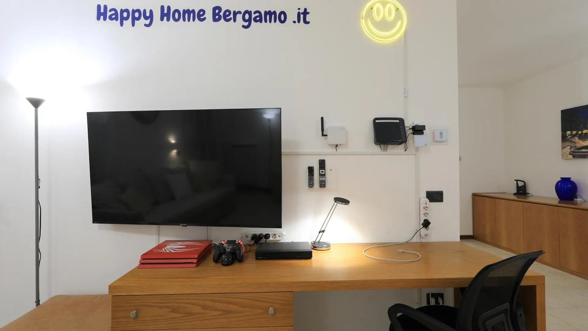 Central Luxury Apt W Garage Happy Home Bergamo Italy